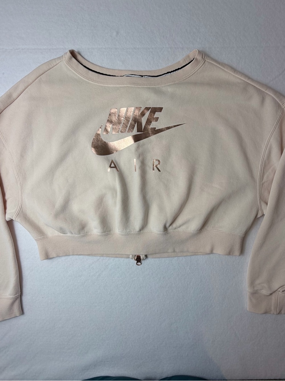 Nike Women's Cropped Sweatshirt in Pale Blush with Rose Gold Logo